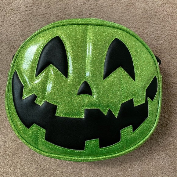 love pain & stitches Handbags - Love pain and stitches green glitter pumpkin bag